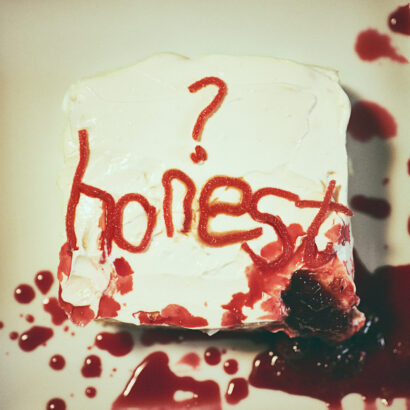 (how could i be)honest? by Rol3ert のMVを中野敬久が監督